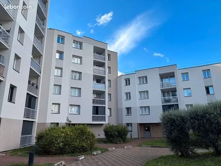 appartement 3 pièces 76 m²