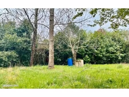 terrain 593 m² villegouge