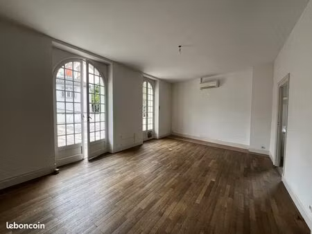 appartement 3 pièces 75 m²