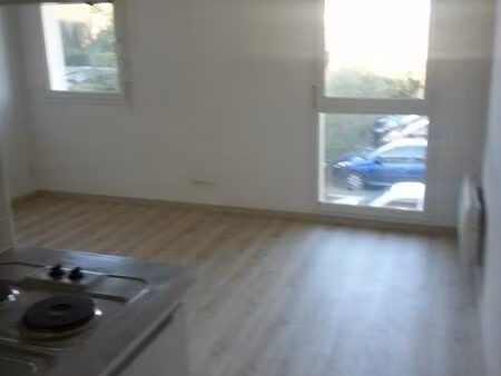 studio + parking evreux st michel