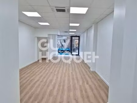 local commercial neuf 87m2