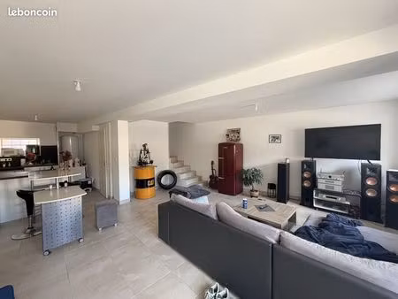 maison de ville 4 pièces 90 m²