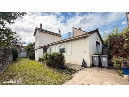 maison 5 pièces de 85m²