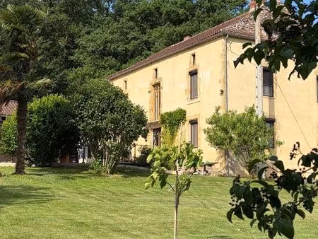 maison 6 pièces 220m2