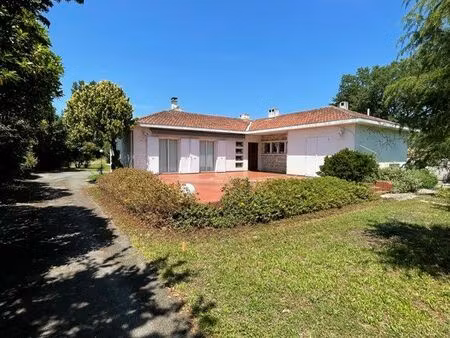 maison d’architecte plain-pied 150m2 avec piscine
