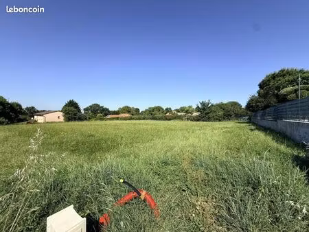 terrain 812 m² bouloc