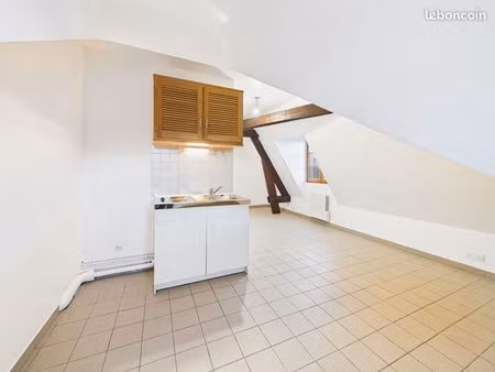 studio 1 pièce 18 m²