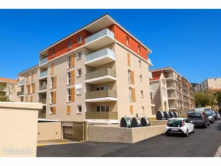 place de parking dans résidence sécurisée - secteur verdun
