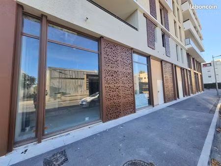 local commercial 132 m² montpellier