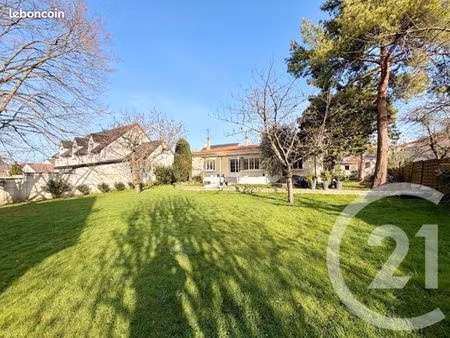 pavillon 5 pièces 133 m²
