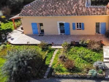 maison de caractère avec deux logements et une piscine