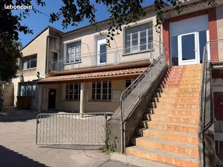 immeuble 2 pièces 1 178 m²