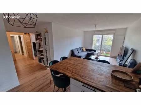 t2 55 m² rénové – dernier étage – balcon 7 m² – double parking