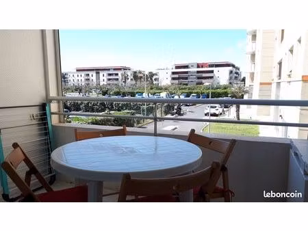 loue appartement pour uniquement étudiant