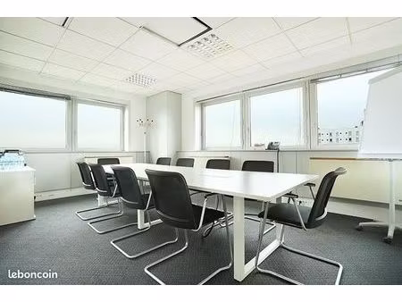 bureau en espace ouvert à louer pour 10 personnes à roissy hq  airport roissy-en-france
