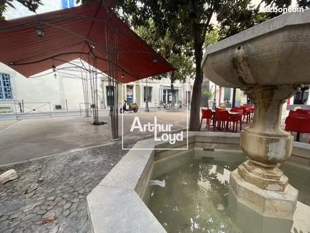 local commercial 82 m²