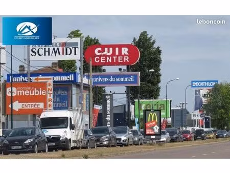 murs commerciaux 884 m² herblay