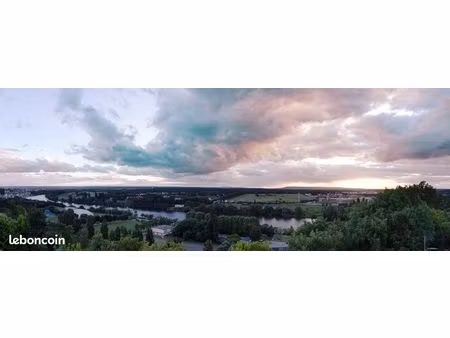 vue panoramique sur la seine  l'hippodrome de maisons-laffitte et la forêt de saint-germai