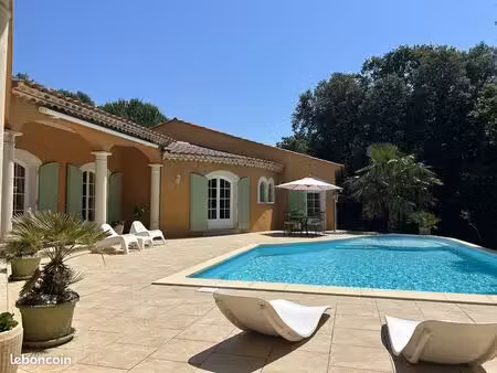 villa 4 pièces 135 m²