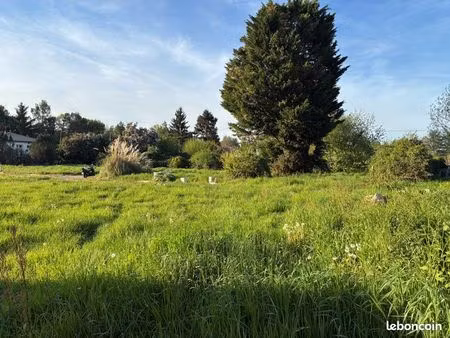 terrain à bâtir de 2 000 m² – fort potentiel de construction – 149 000 fai