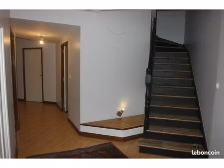 duplex t5 triangle d'or siam