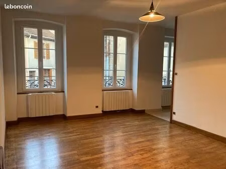 f2 à louer