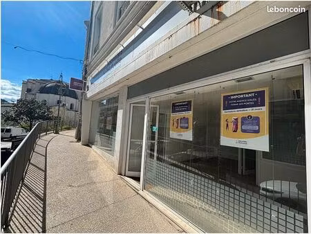 commerce 53 m²