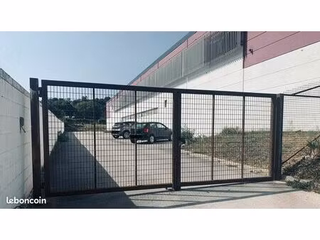 place de parking - nimes caremeau