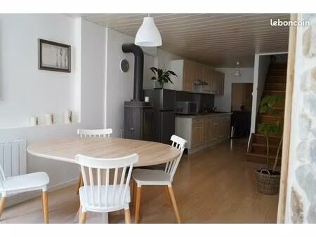 chambre dans maison de ville