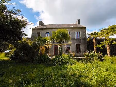 propriété 10 pièces 239 m²
