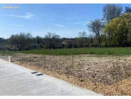 terrain 560 m² saint laurent medoc