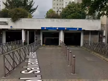 à louer parking sous sol (place du marché à argenteuil)