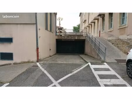 garage securise centre bagnols