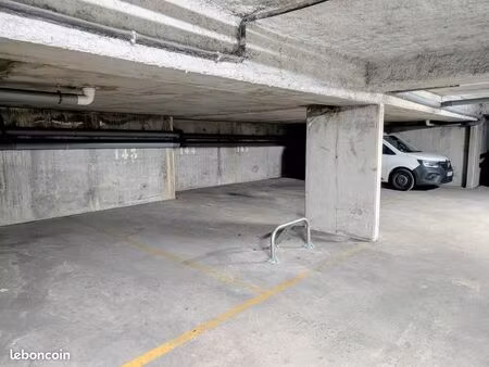 parking à louer