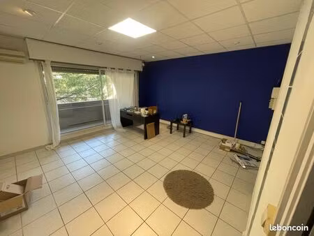 local commercial 25m2