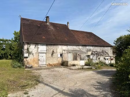 maison ancienne avec travaux à prévoir beau potentiel