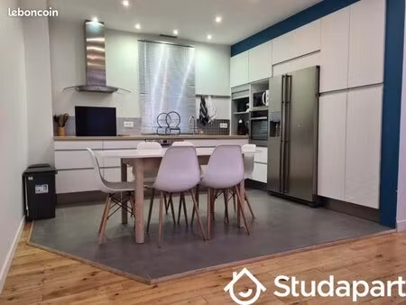 chambre 1 pièce 12 m²