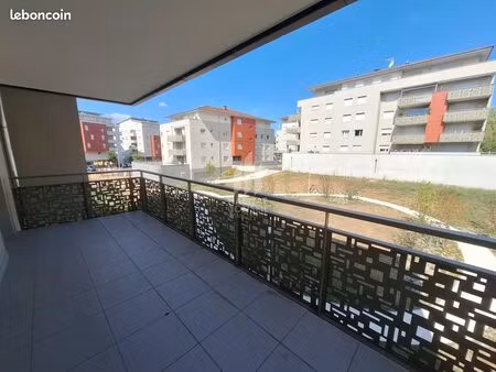 appartement 3 pièces 65 m²