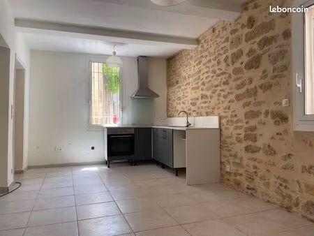 appartement à louer entièrement rénové