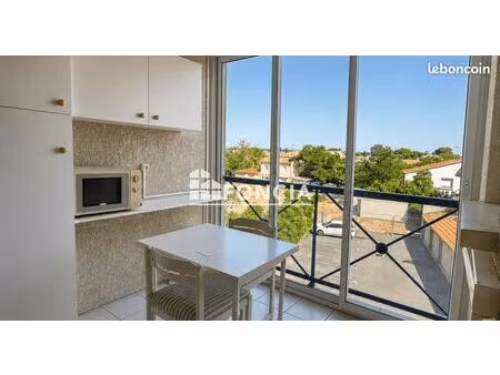 t3 avec loggia et place de parking - résidence avec piscine à 500m de la plage et commodit