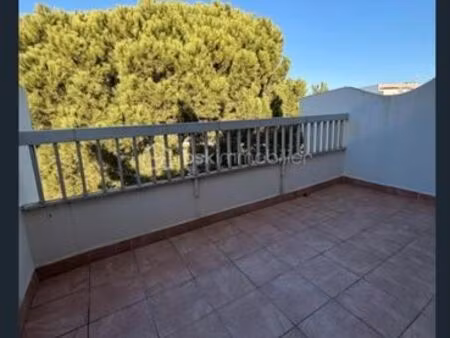 location studio de septembre a mai