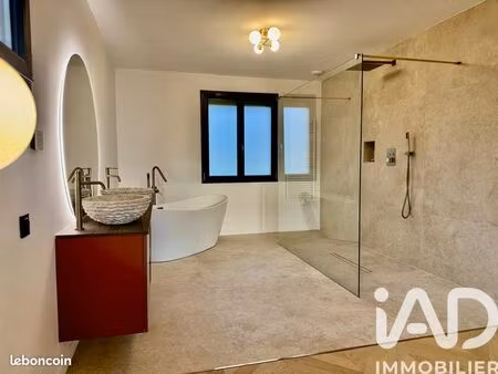 maison 5 pièces 164 m²