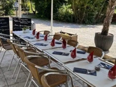 maison + chambres d’hôtes et restaurant