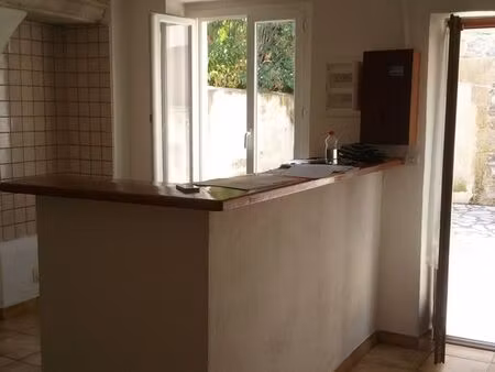 location maison village