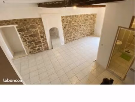 maison rénovée avec garage