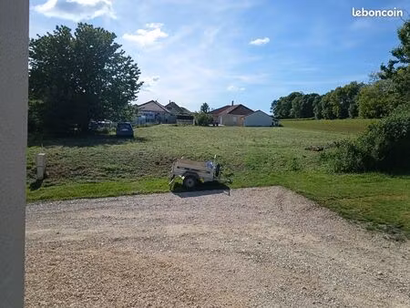 terrain de 1600