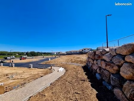 terrain 352 m² servian