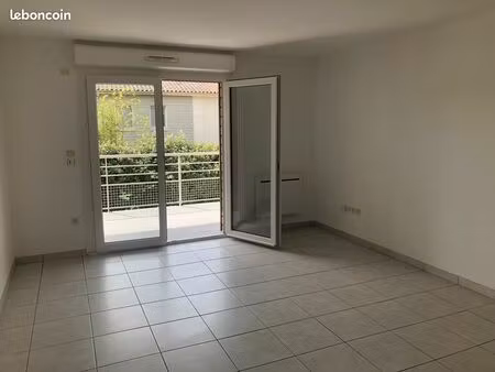 appartement 2 pièces au centre de la brede