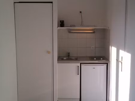 studio 22m2+ parking 585cc