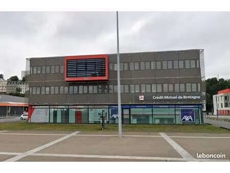 local 238 m² brest